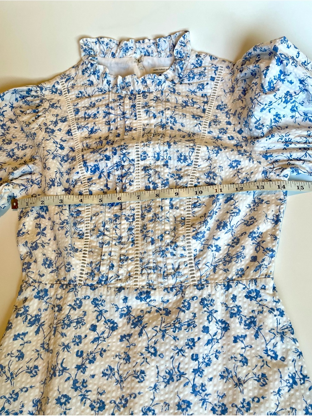 Laura Ashley x UO Maisy Mock Neck Mini Dress White Blue Floral Ruffle Eyelet XS - Picture 6 of 15